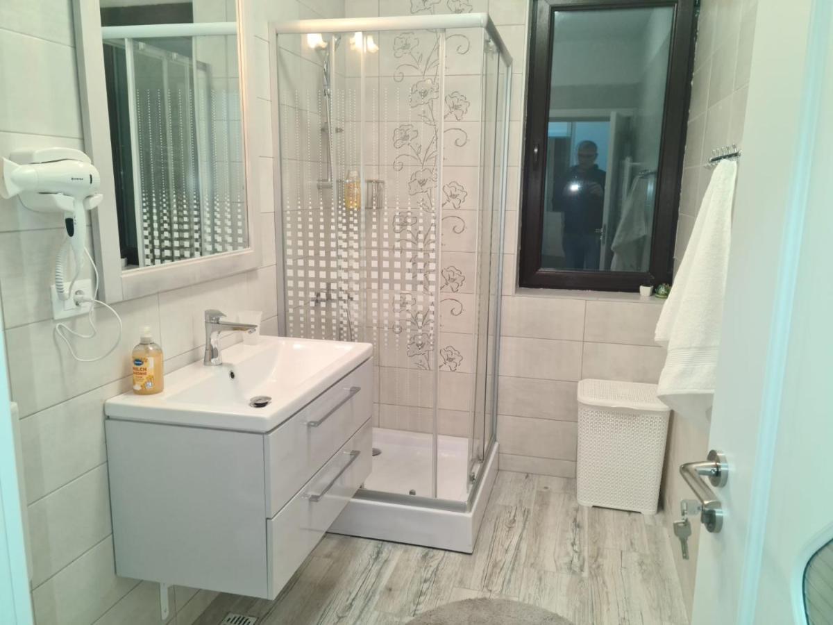 Apartament David Râmnicu Vâlcea Esterno foto