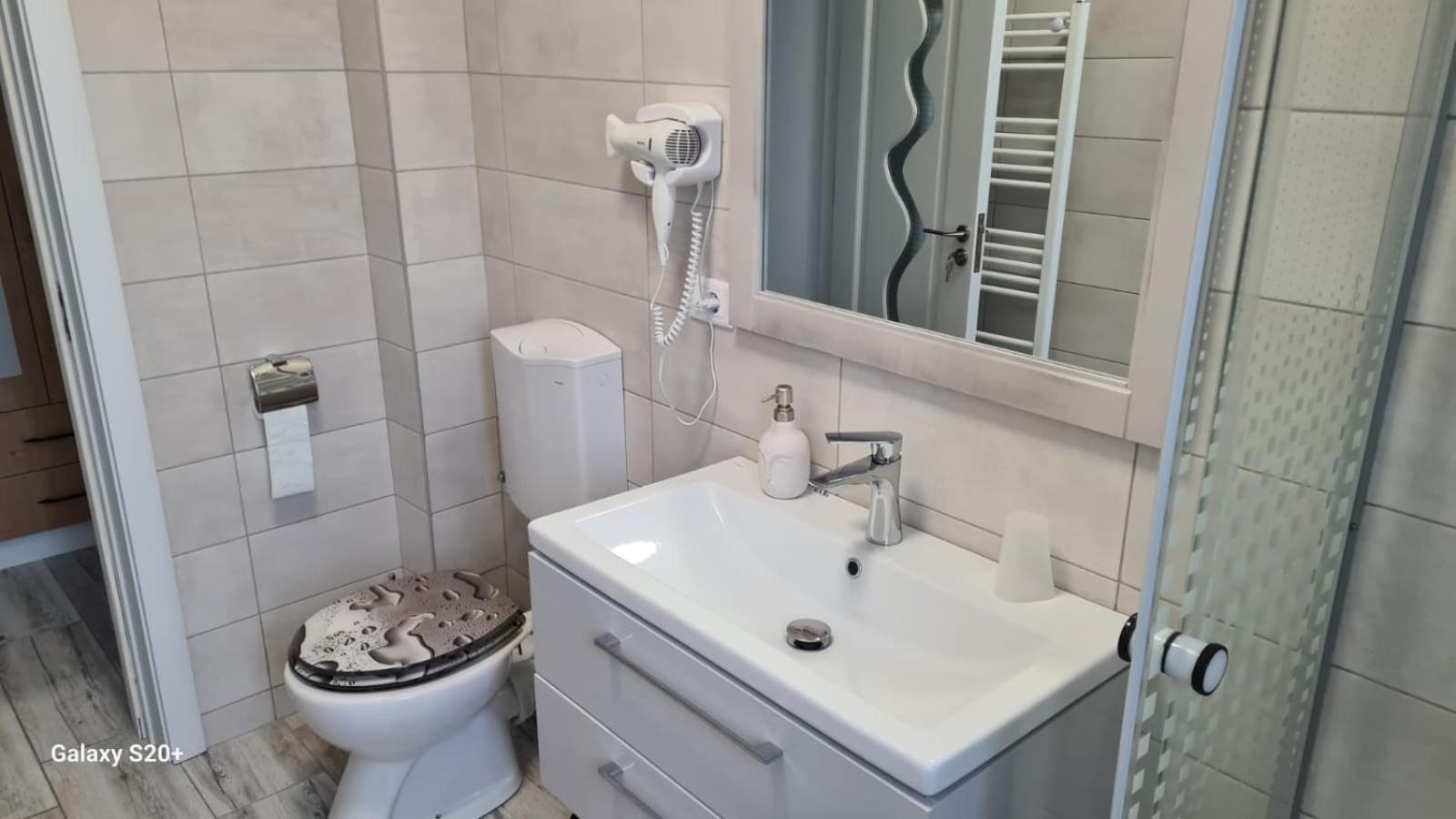 Apartament David Râmnicu Vâlcea Esterno foto