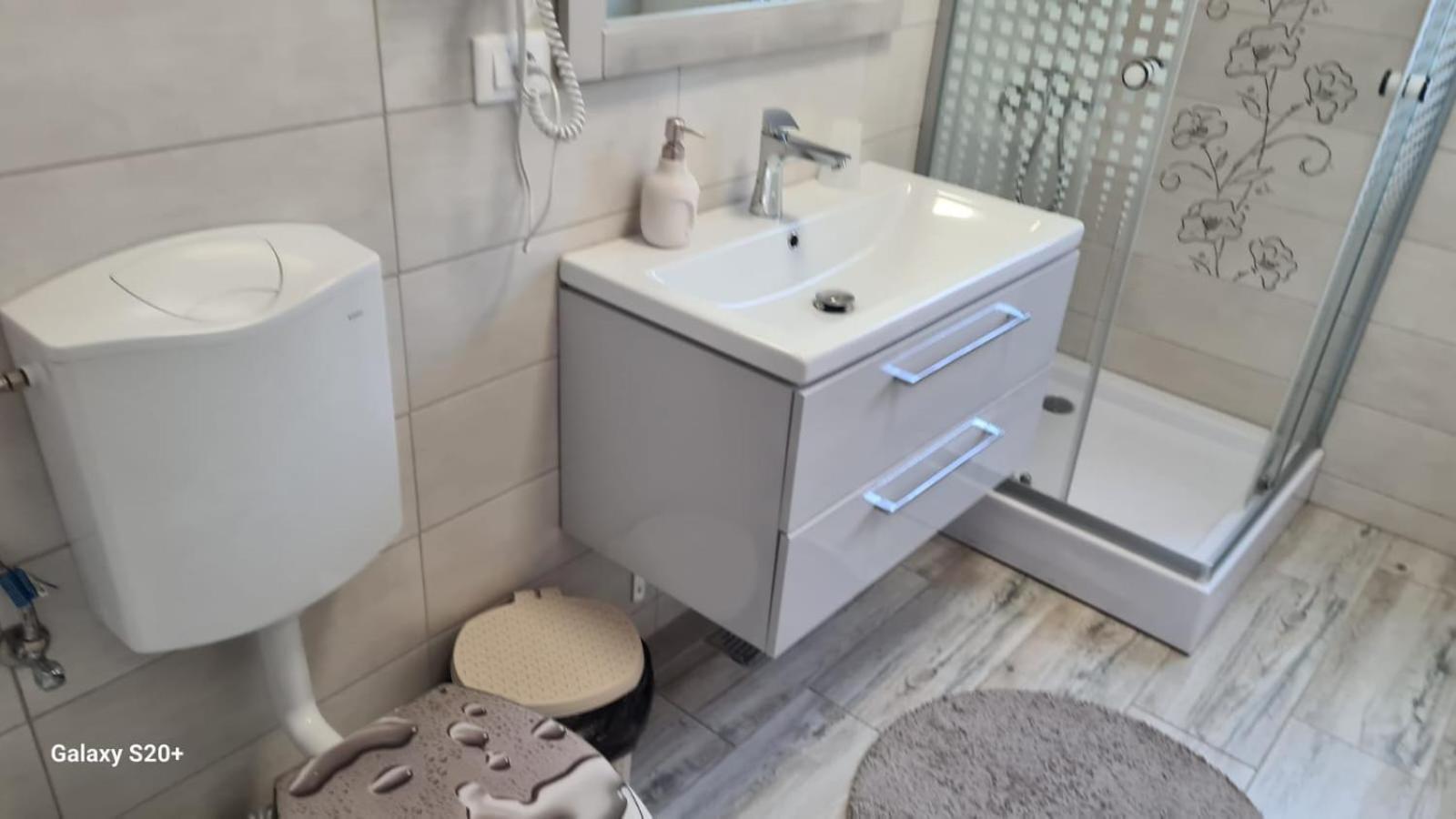 Apartament David Râmnicu Vâlcea Esterno foto