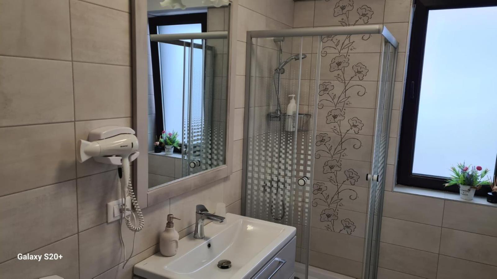 Apartament David Râmnicu Vâlcea Esterno foto