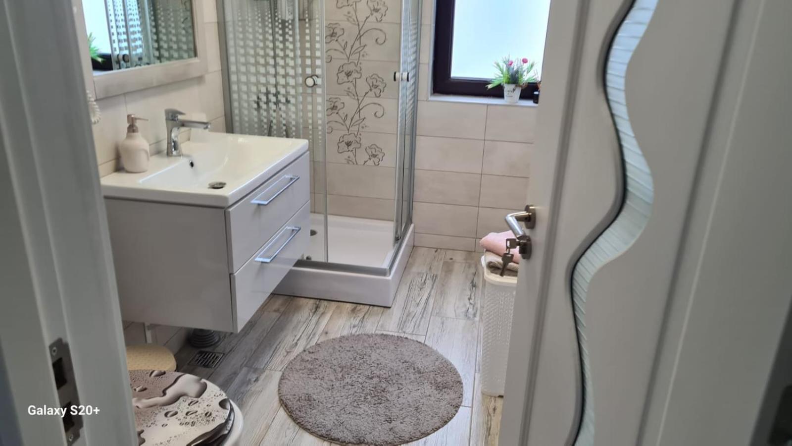Apartament David Râmnicu Vâlcea Esterno foto